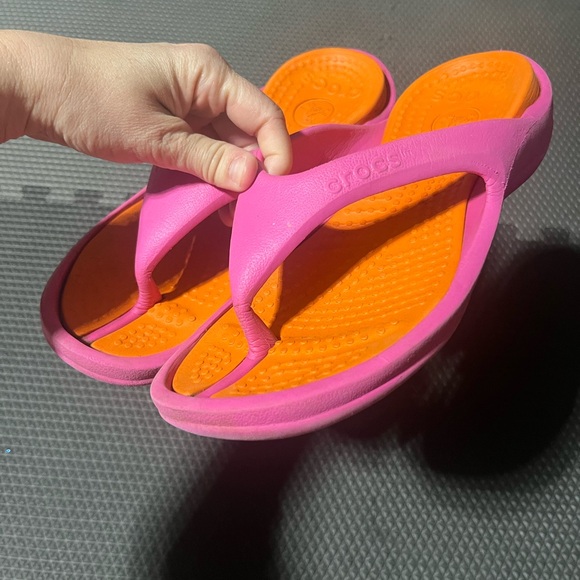 Crocs flip flops - Picture 3 of 4